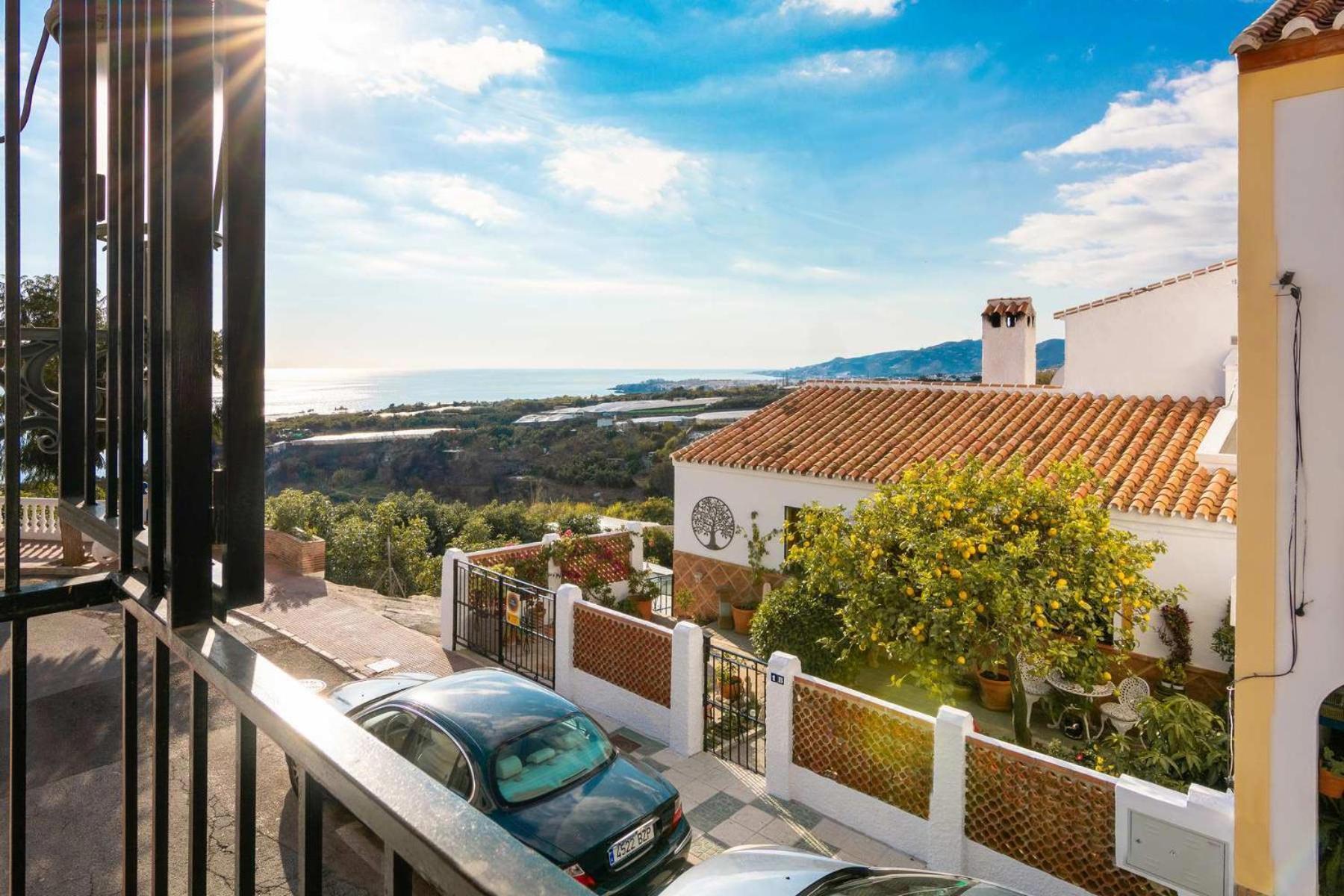 Apartamentos La Casa Del Barrio Маро Экстерьер фото